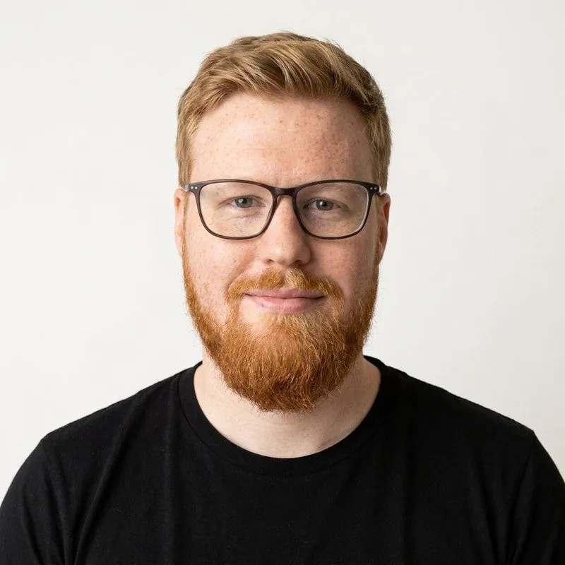 Portrait photo of Dan Ives